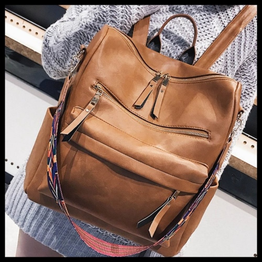 LAST ONE ! C'estle Via - Backpack & Shoulder Bag - Picture 4 of 9